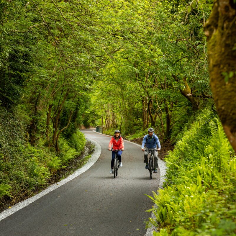 Top 10 Irish Travel Journalists to Follow